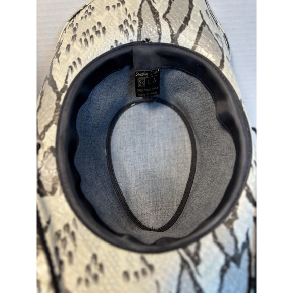 Something Special Cowgirl Hat Western Festival Costume 100% Vinyl One Size - Picture 5 of 7